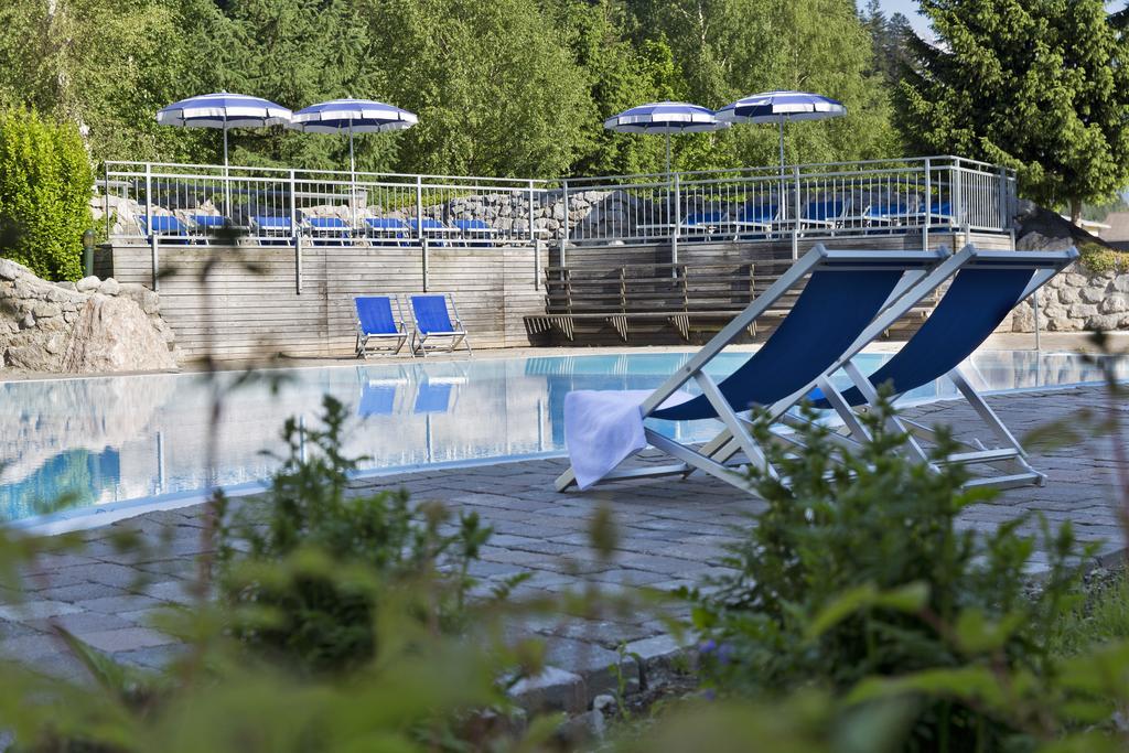 Natuerlich Hell. Aparthotel & Camping Fuegen Ngoại thất bức ảnh