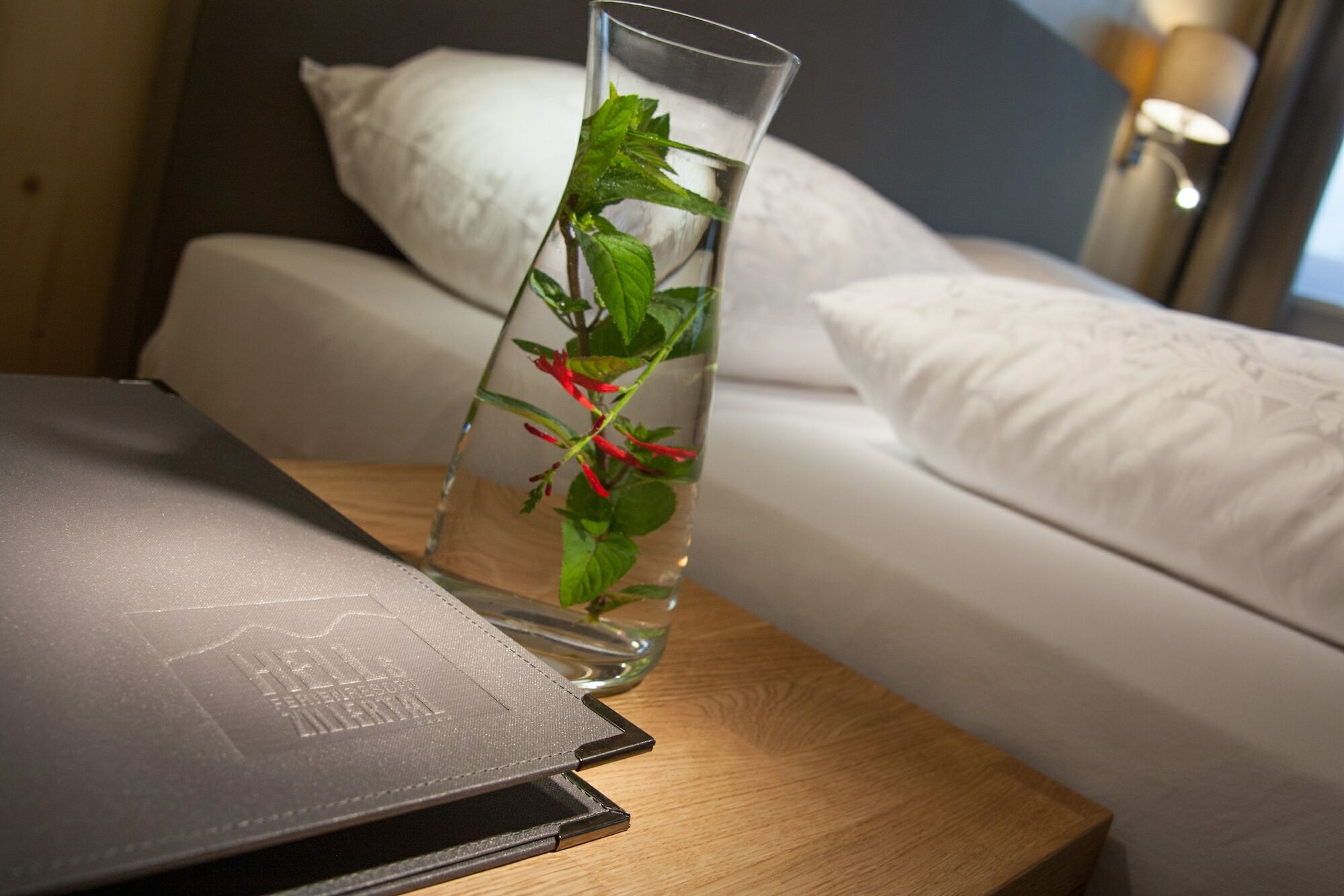 Natuerlich Hell. Aparthotel & Camping Fuegen Ngoại thất bức ảnh